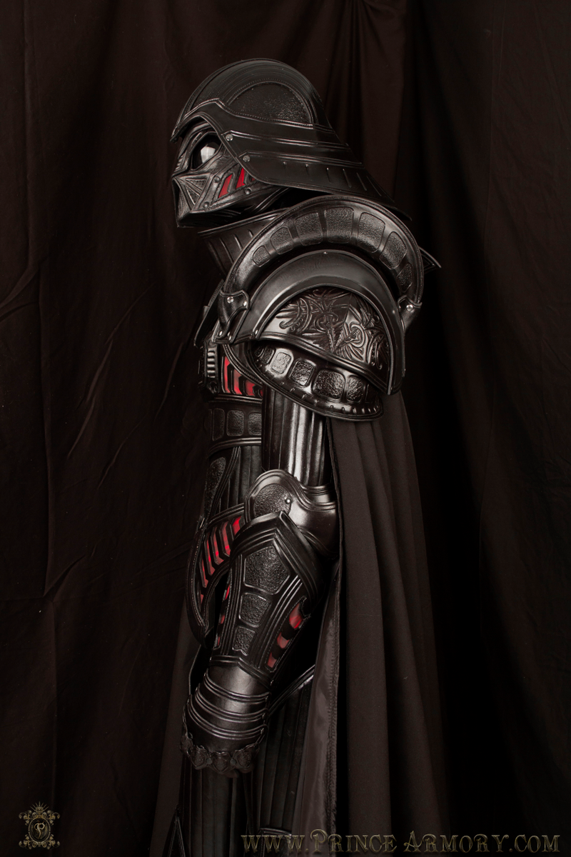 Illustration for article titled Fantasy Darth Vader Costume Is Ready For The Dark Ages